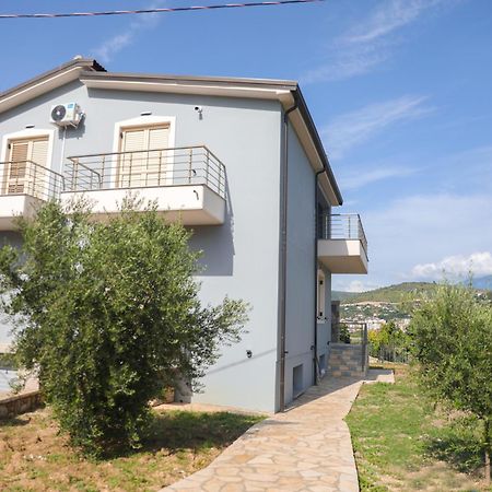 Amla'S Villa Berat Exterior foto